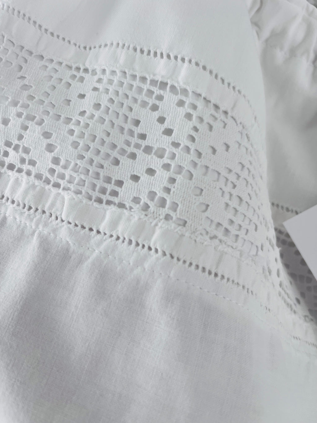 WHITE LINEN no. 12