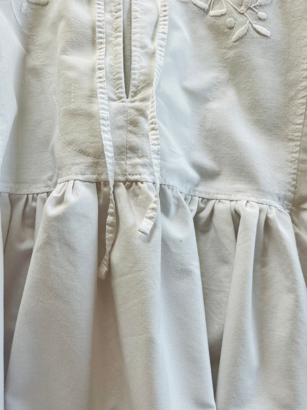 WHITE LINEN no. 8