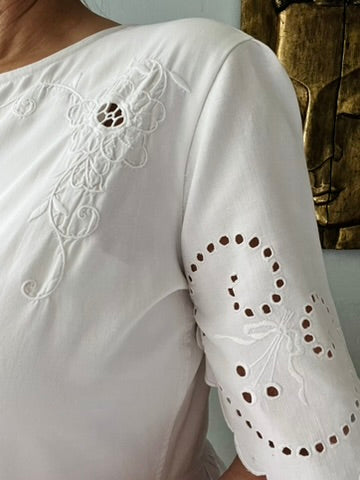 WHITE LINEN no. 15