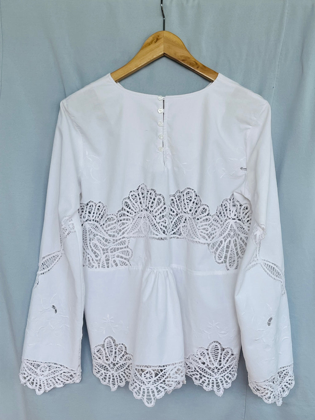 WHITE LINEN no. 2
