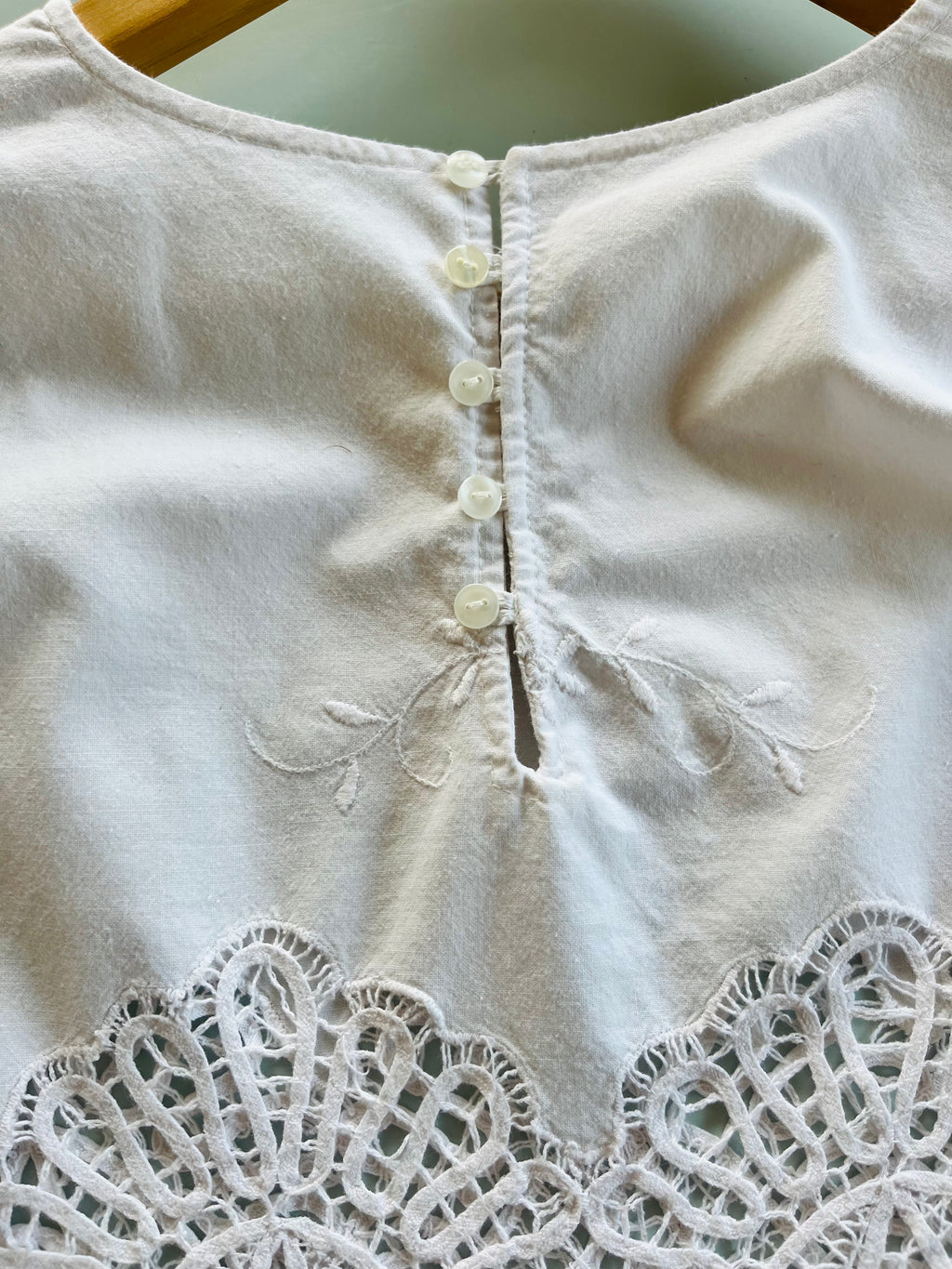 WHITE LINEN no. 2