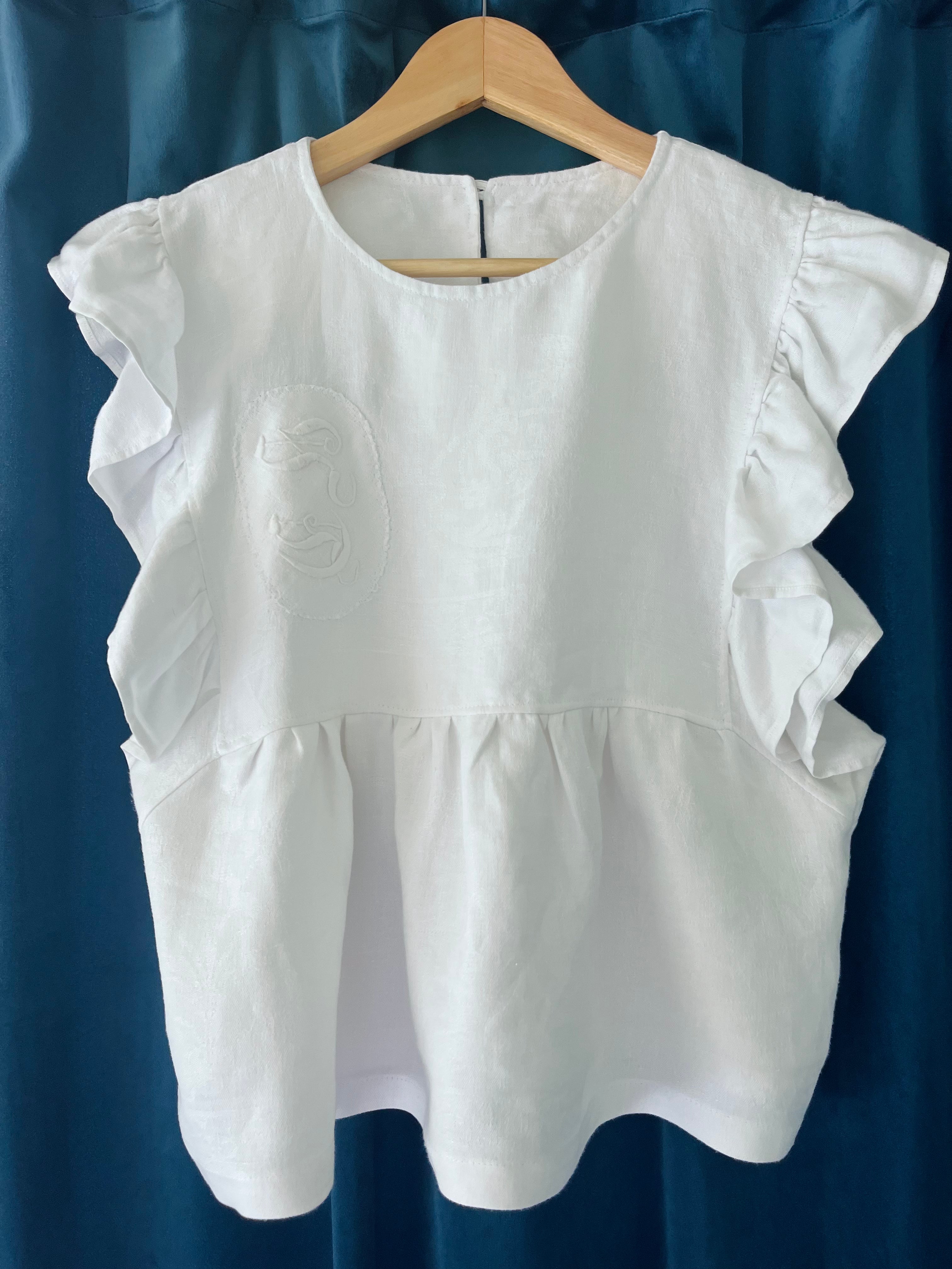 WHITE LINEN no. 11