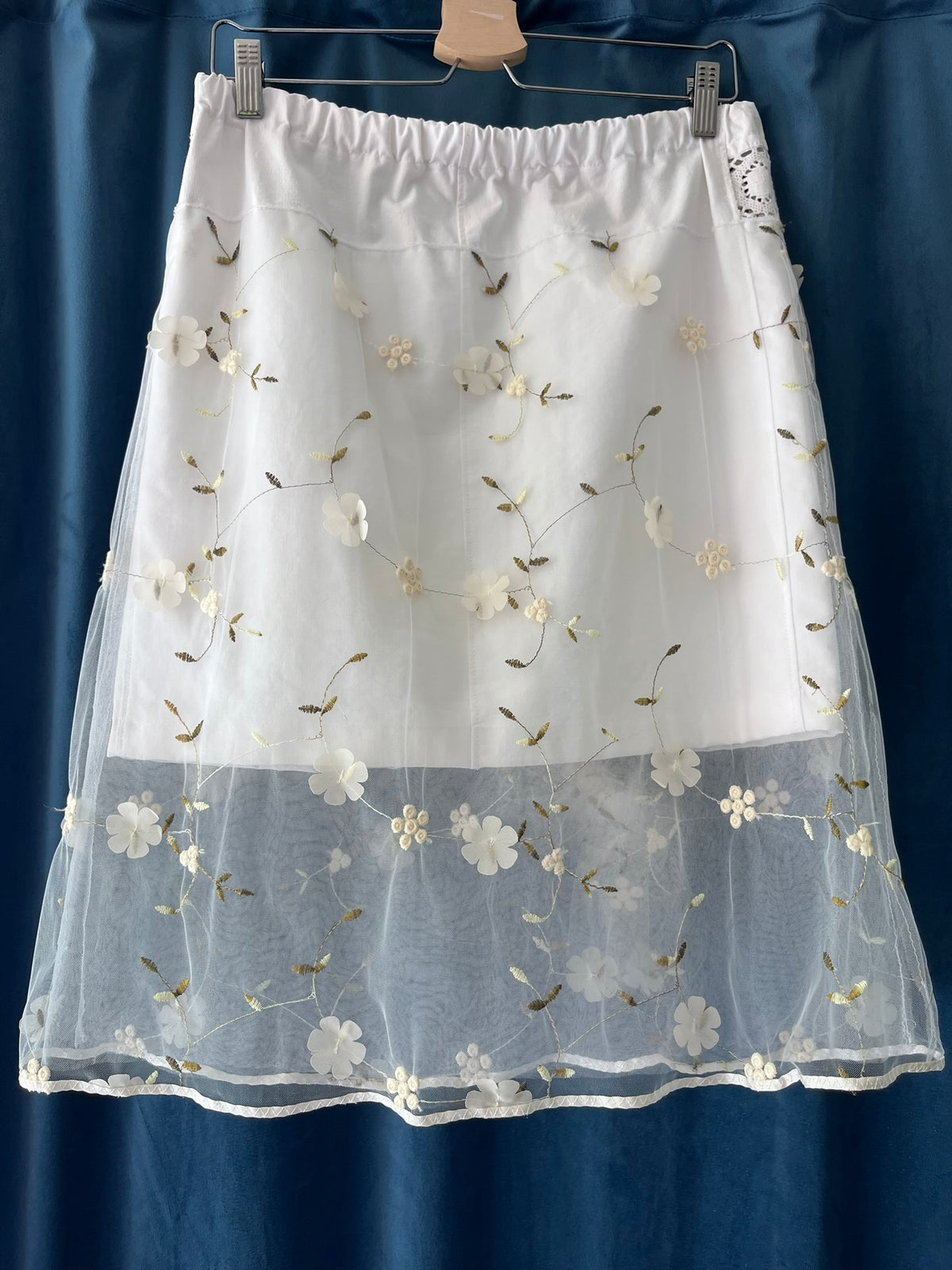SEQUINS & FLOWERS no. 2