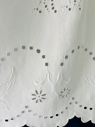 WHITE LINEN no. 15