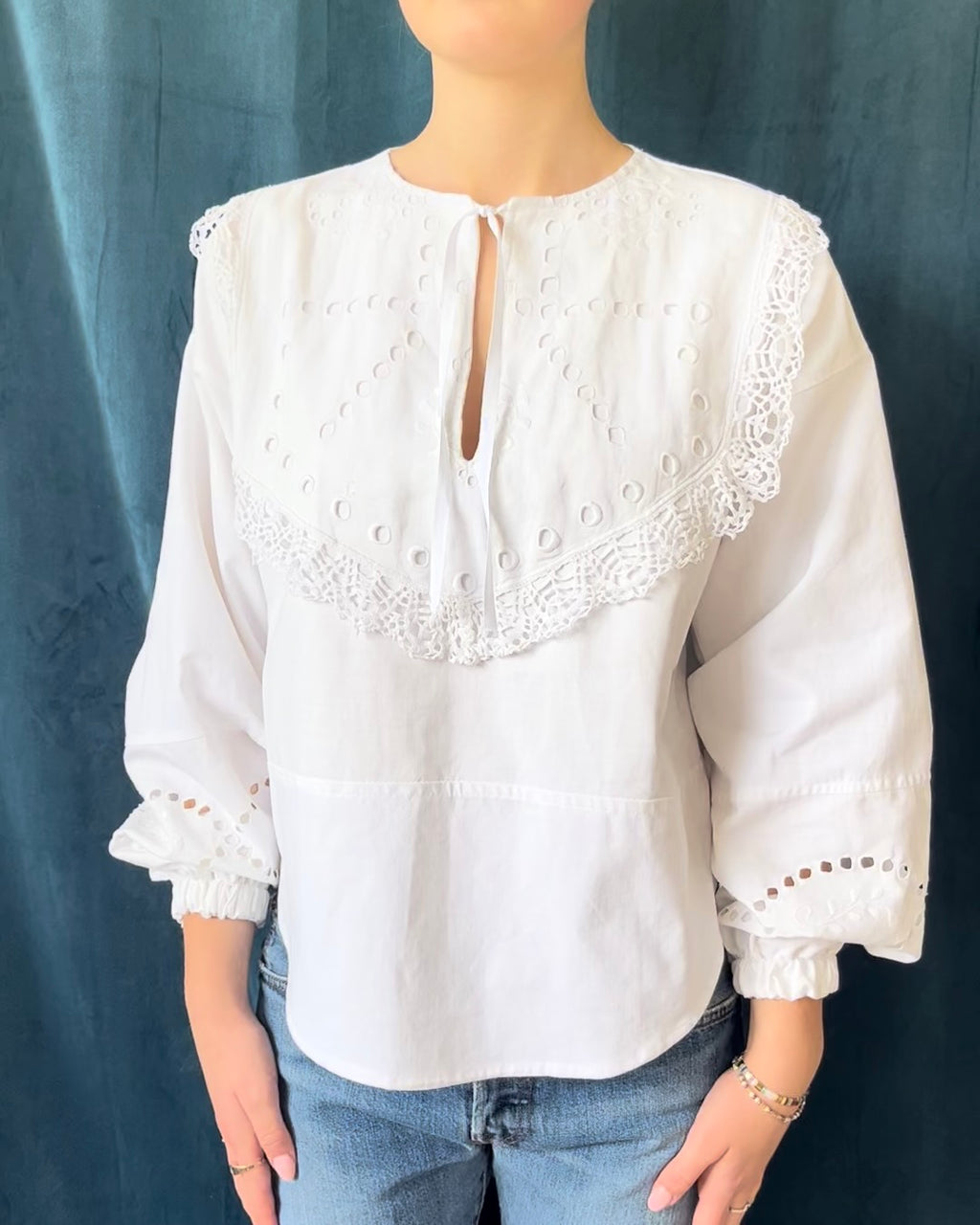 WHITE LINEN no. 3