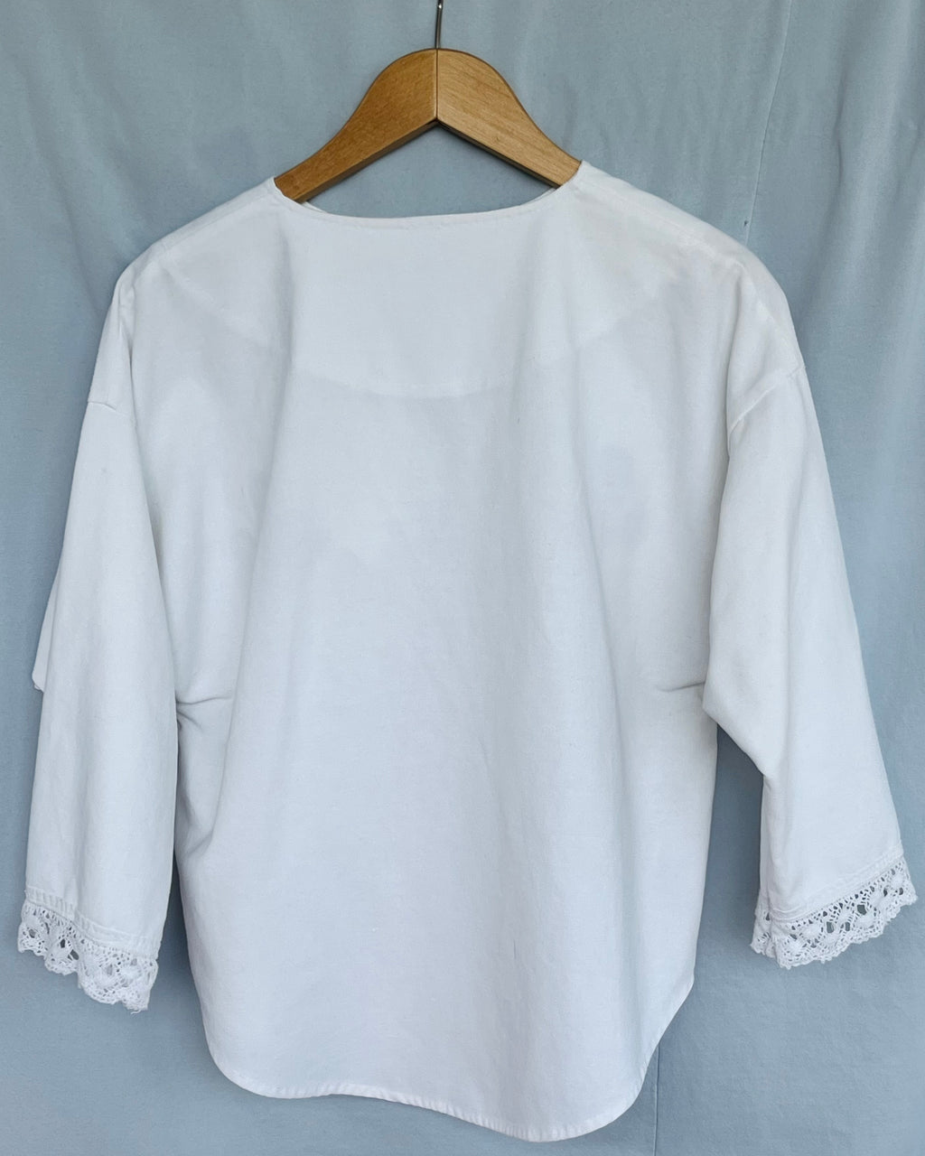 WHITE LINEN no. 10