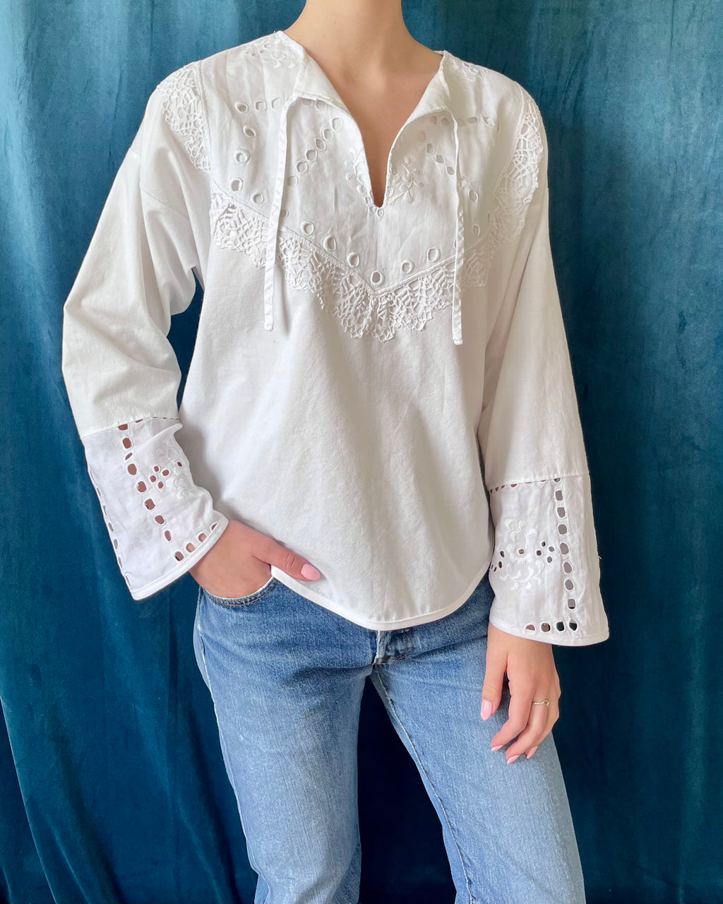 WHITE LINEN no. 4