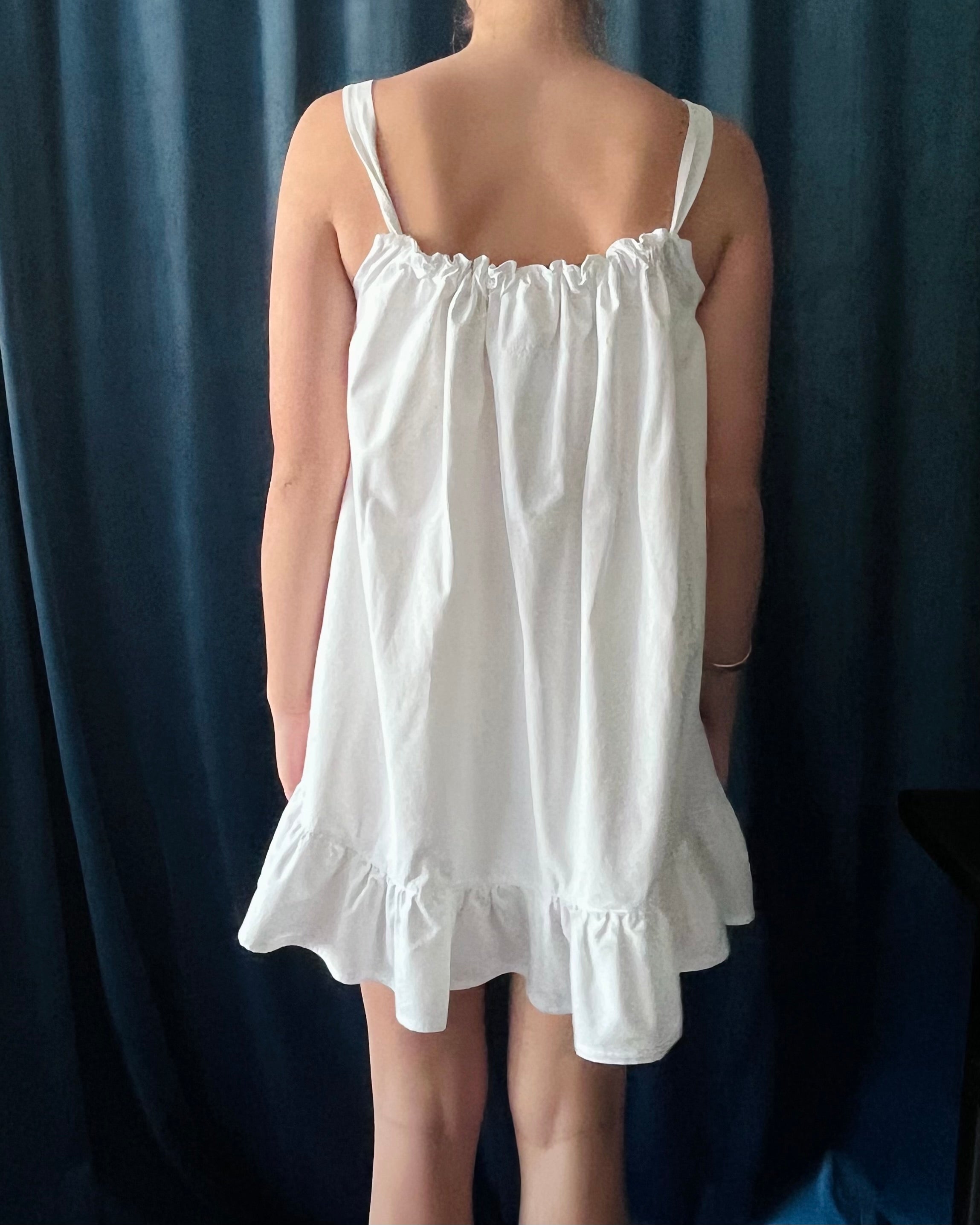 WHITE LINEN no. 14