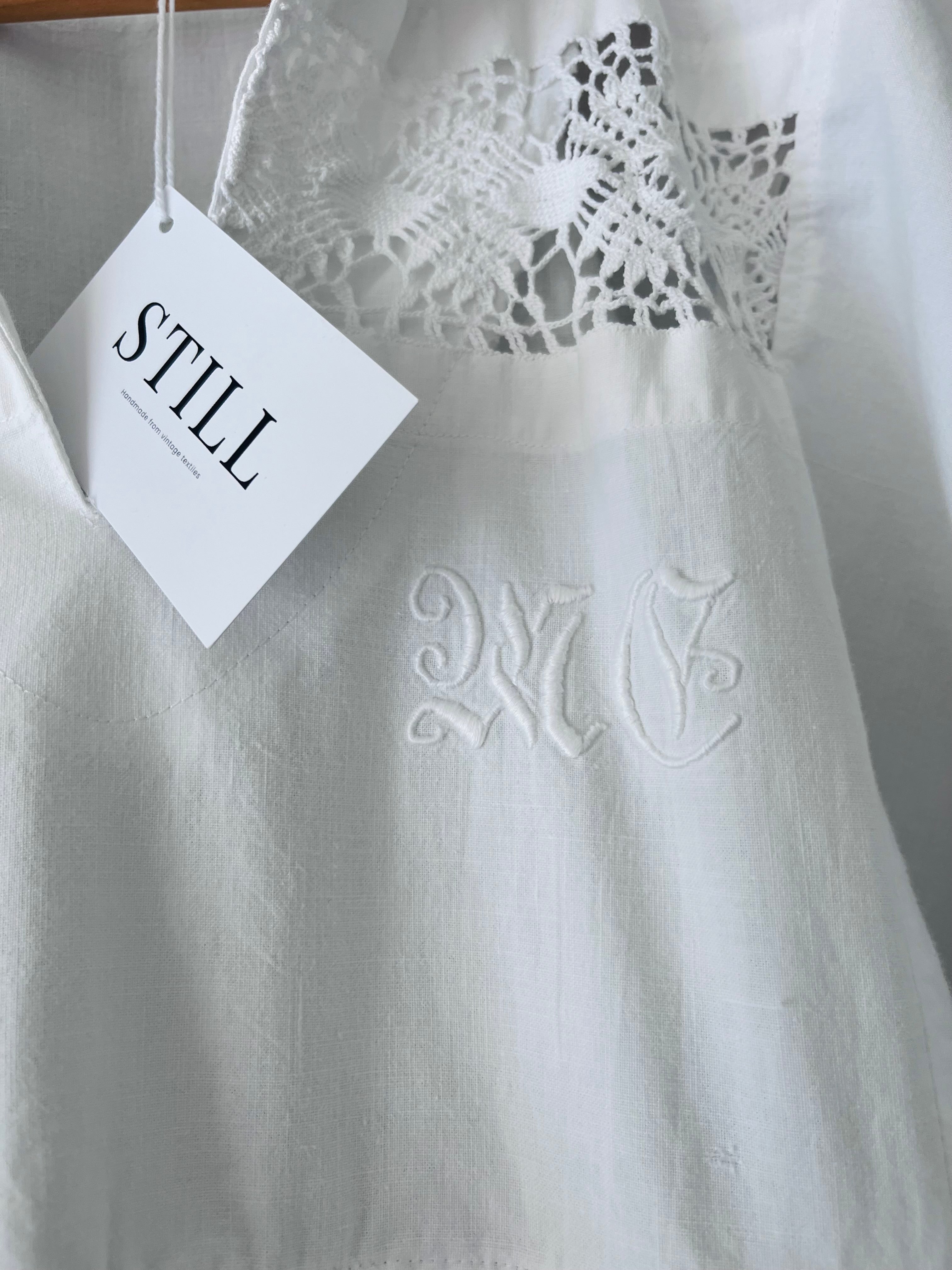 WHITE LINEN no. 16